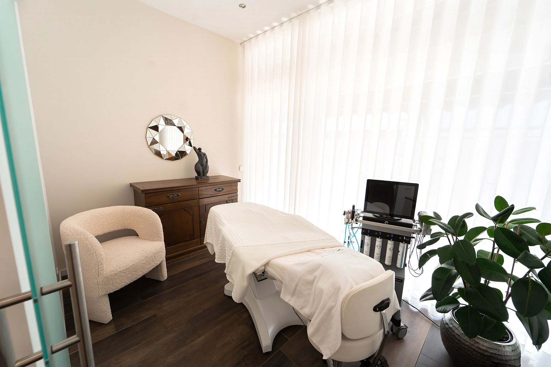 Behandlungsraum Schönheitssalon Tina Groß Bad Sassendorf